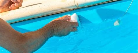 Comment enlever et prévenir les taches de métal dans une piscine